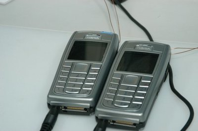 諾基亞經(jīng)典手機(jī)亮相2004中國國際通信設(shè)備技術(shù)展